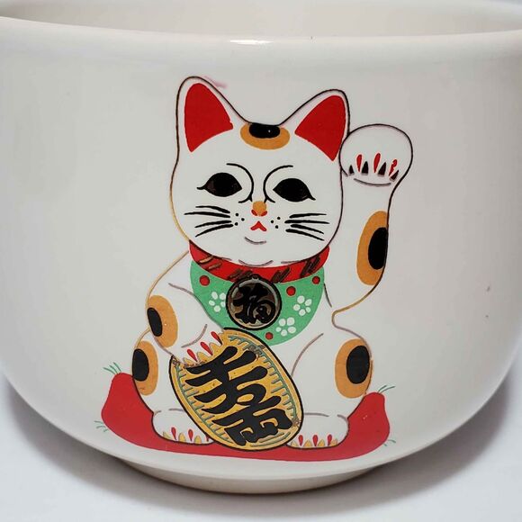 3 Lucky Cat Teacups - Picture 3 of 4